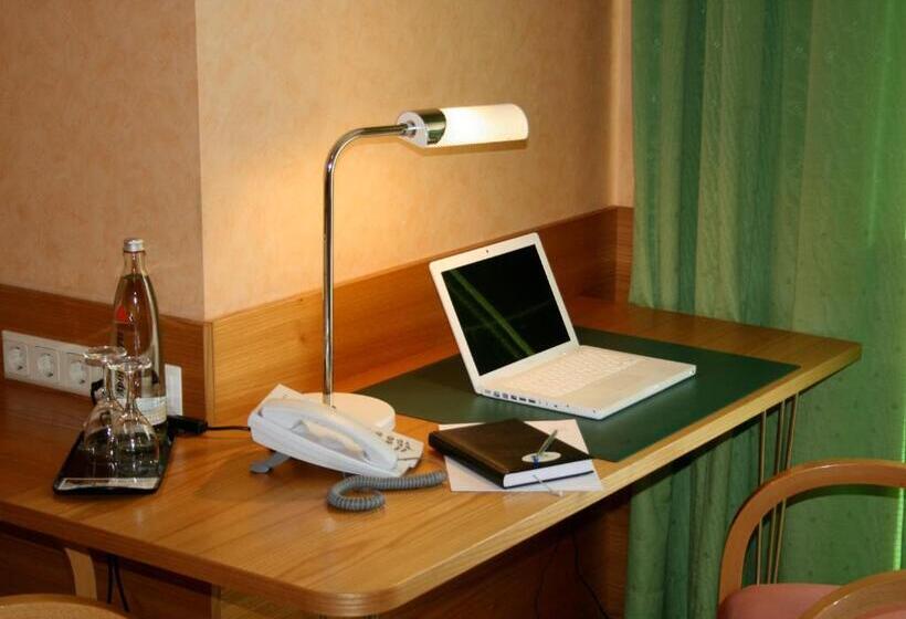 חדר קומפורט, An Der Persiluhr Stadt Gut