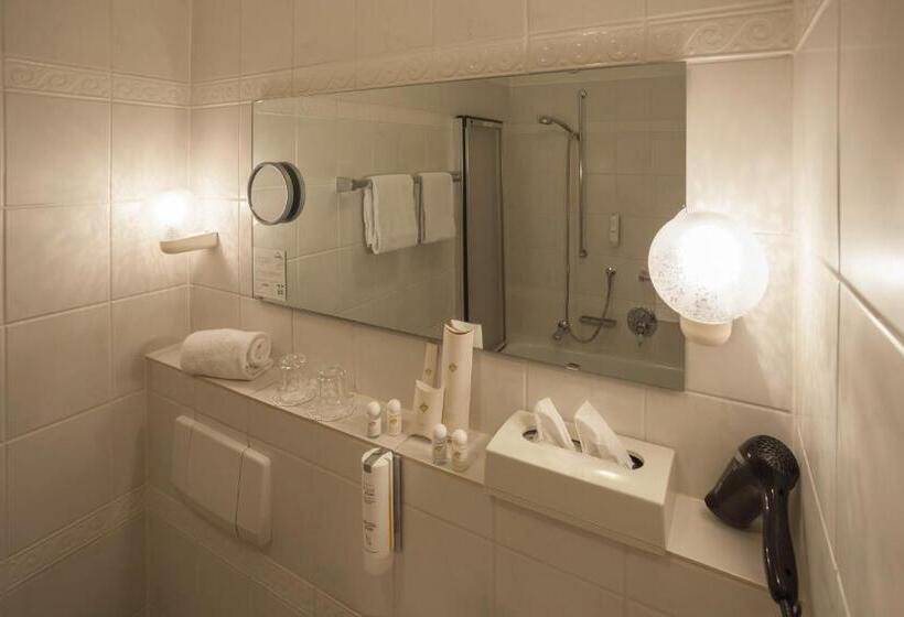 Comfort-huone, Berghof