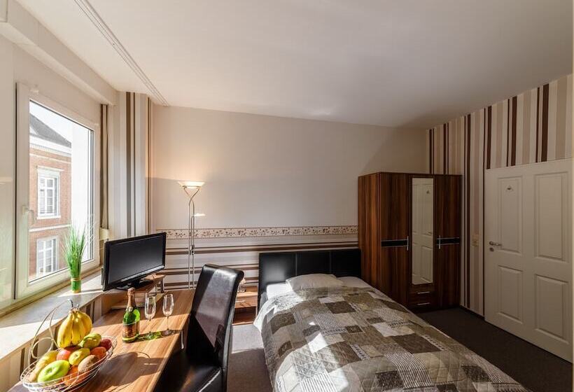 Номер Стандарт Трехместный, City Hotel Stolberg