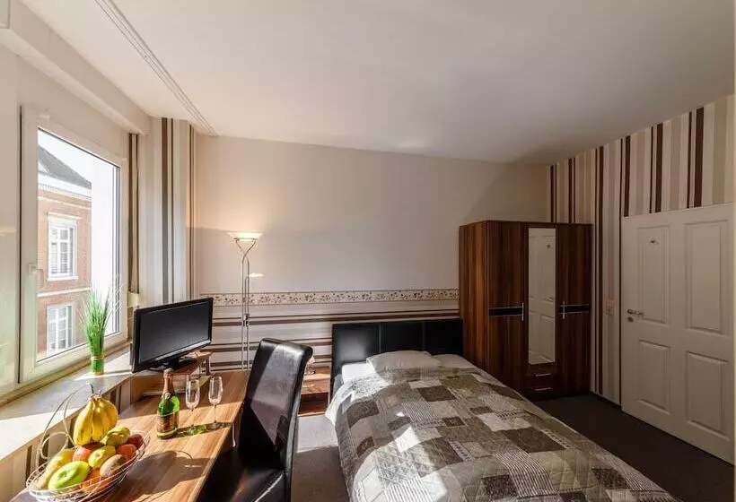 Standard Kolmen Hengen Huone, City Hotel Stolberg