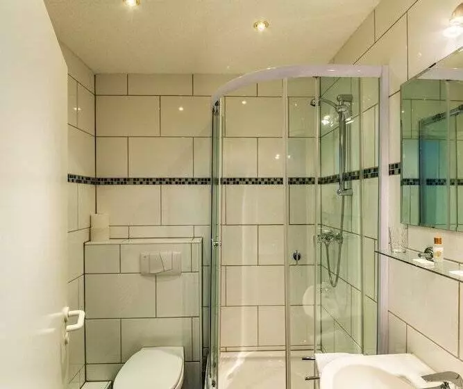 Standard Yhden Hengen Huone, City Hotel Stolberg