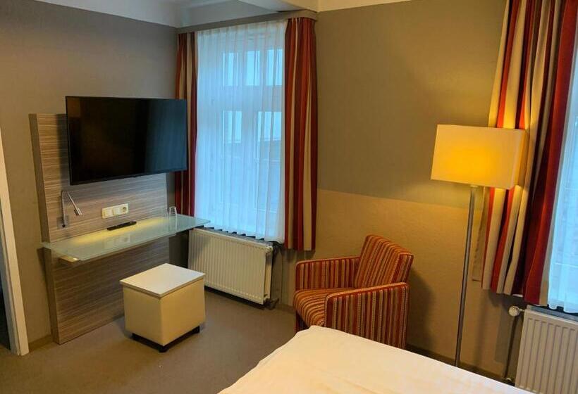 ファミリールーム, Goldene Krone