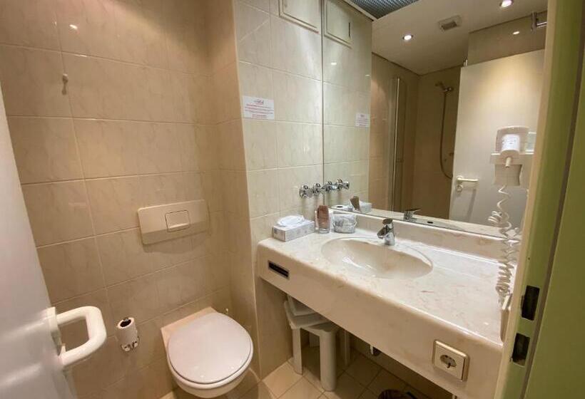 Номер Стандарт, Hessischer Hof