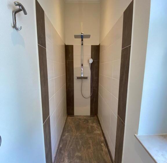 Полулюкс, Hessischer Hof