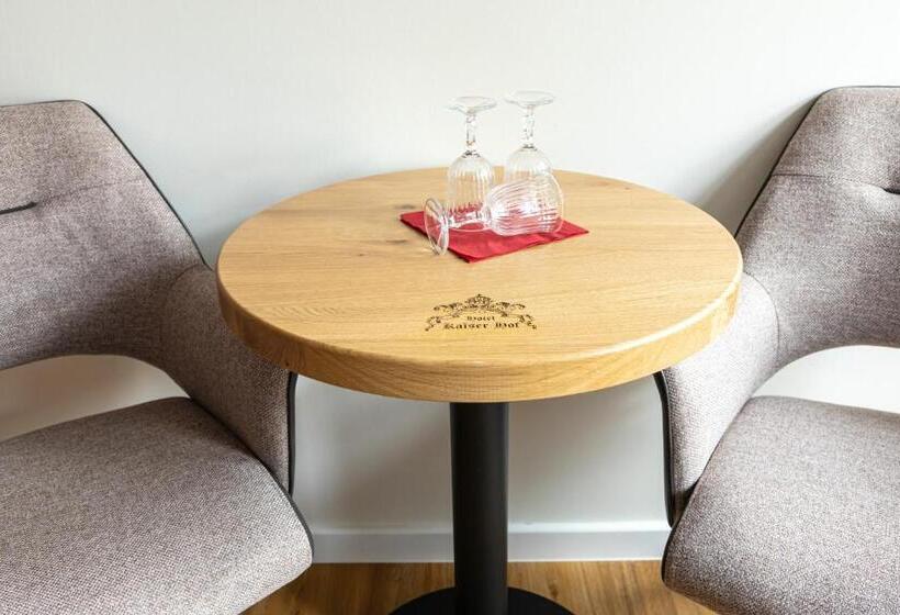 اتاق استاندارد, Kaiserhof