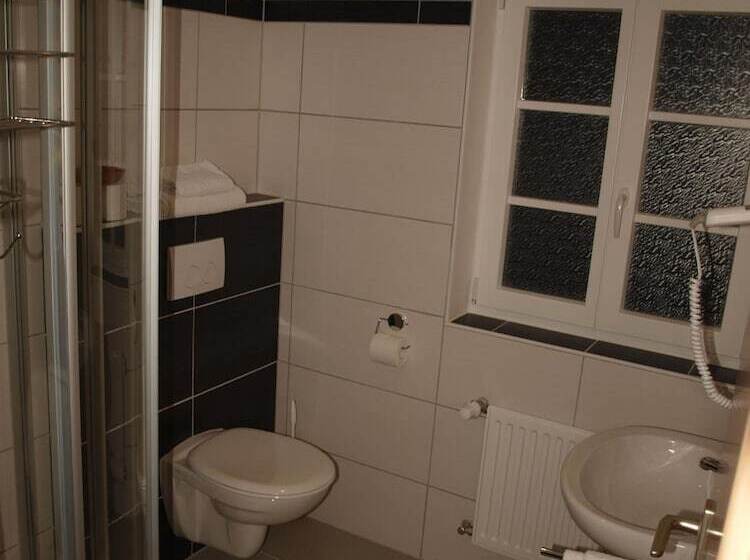 اتاق استاندارد یک نفره, Kaiserhof