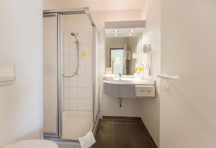 Семейный Номер, Montana Hotel Senden