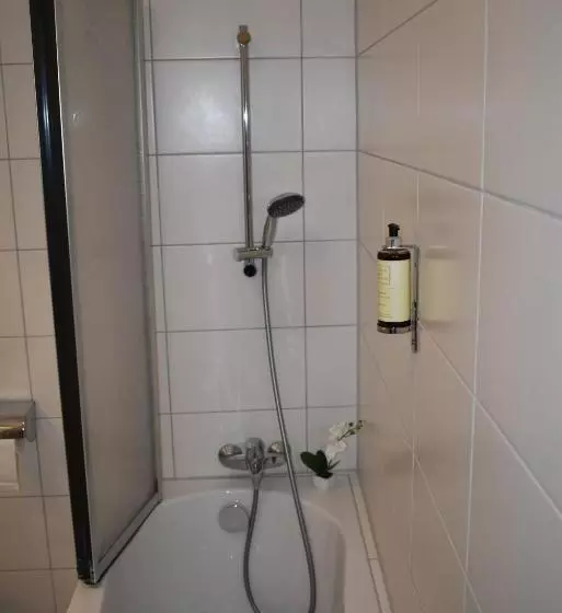 Standard Single Room, Neue Stuben