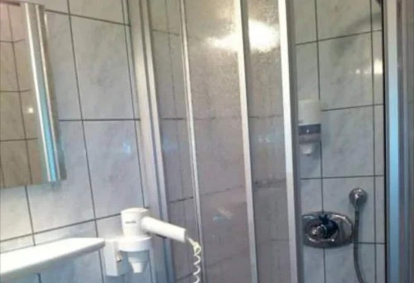 اتاق استاندارد, Restaurant Gerold