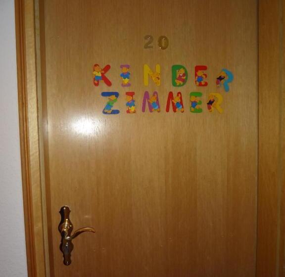 家庭间, Rose Heidelberg Inklusive Frühstück & Saunanutzung