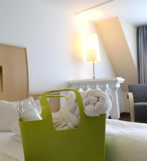 Artı Standart Oda, Traube Am See