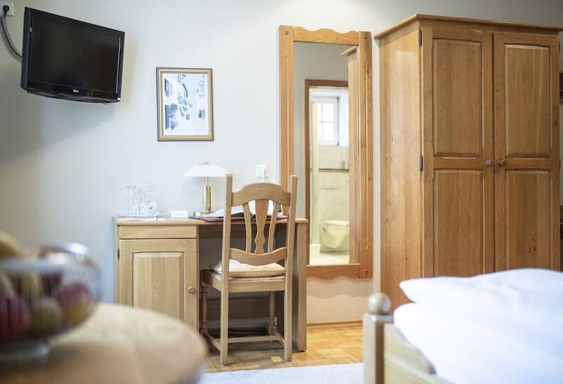 Номер Стандарт, Wardenburger Hof