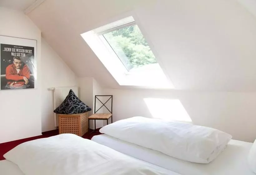 ファミリールーム, Weidenhof