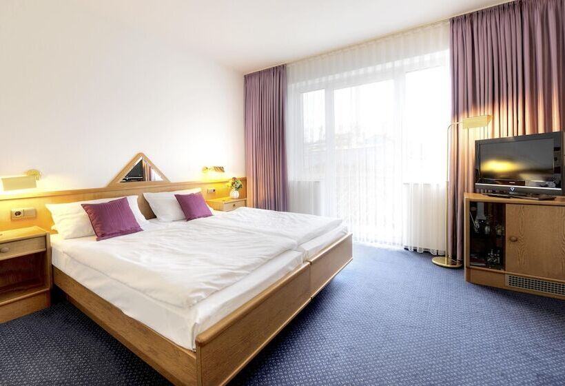 חדר סטנדרט, Zur Prinzenbrucke