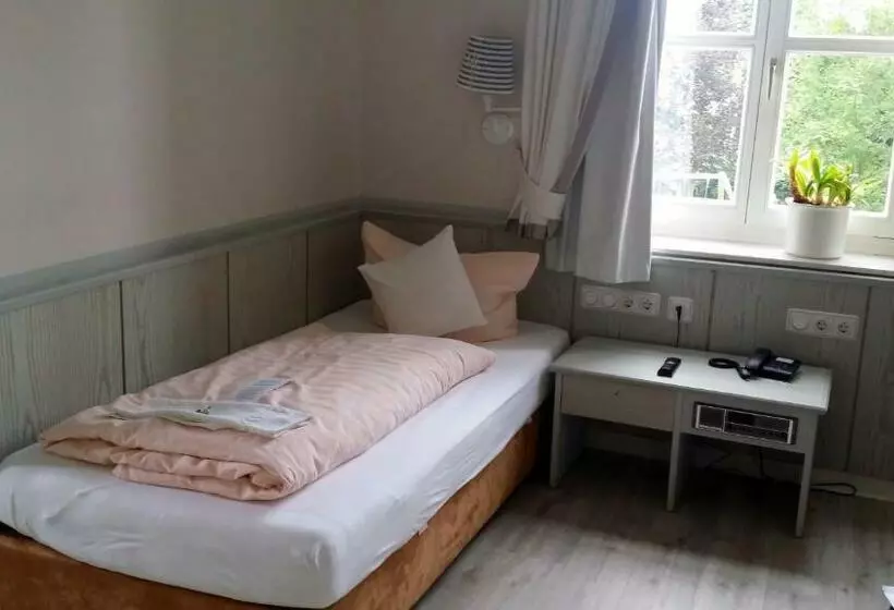 スタンダードシングルルーム, Landhaus Schieder