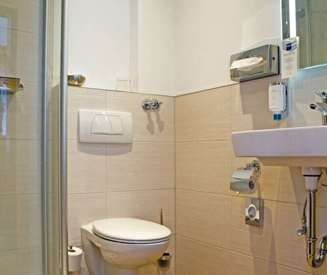 اتاق استاندارد یک نفره, Dorint Parkhotel Siegen
