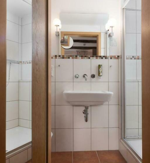 Номер Стандарт, Waldhotel Schinkenwirt