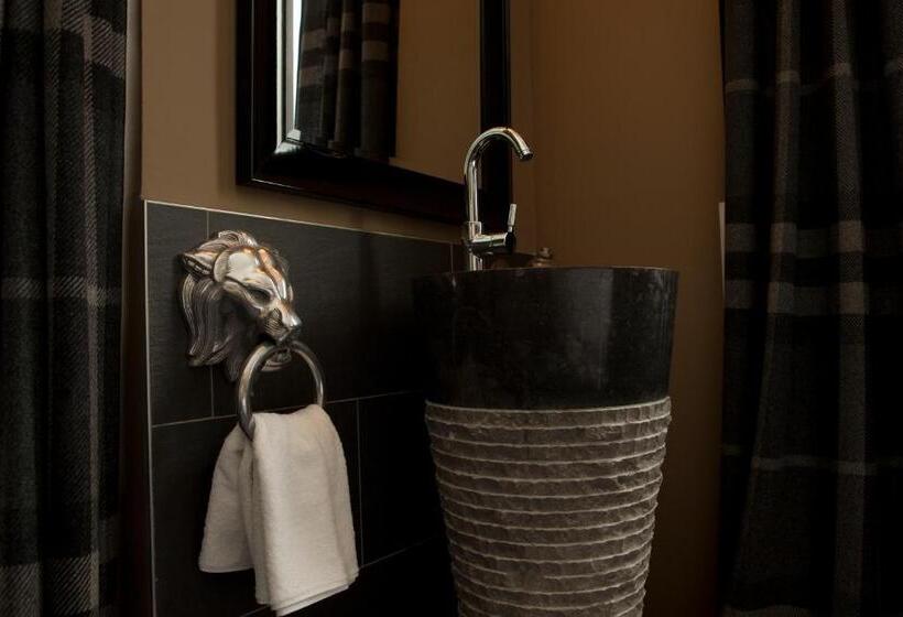 Полулюкс, Boutique Hotel Georges