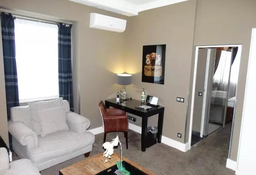 سوییت جونیور, Boutique Hotel Georges