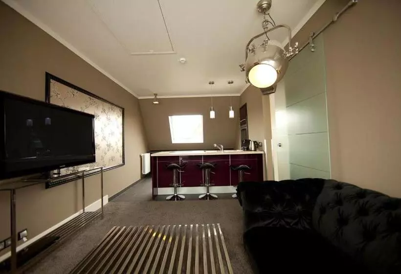 سوییت, Boutique Hotel Georges