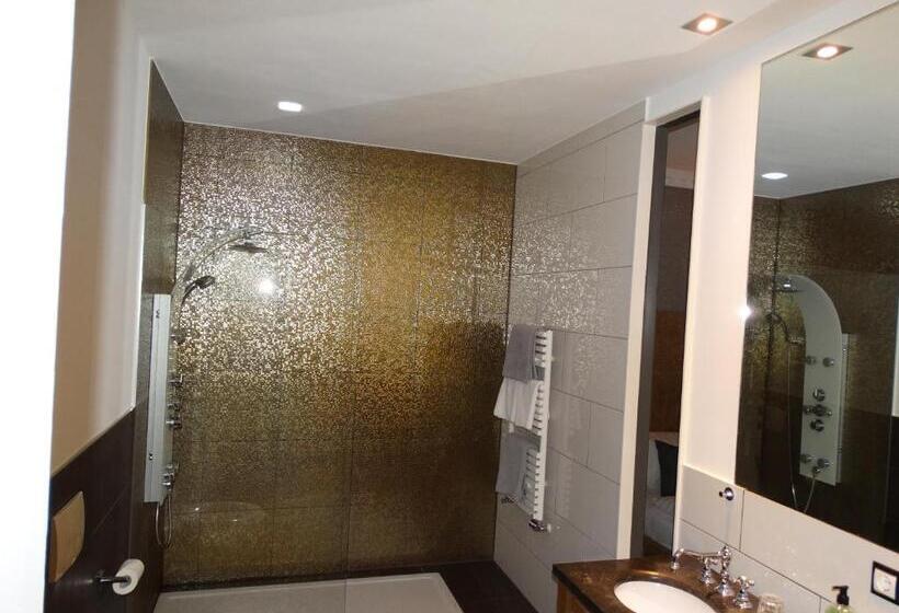 Номер Стандарт, Boutique Hotel Georges