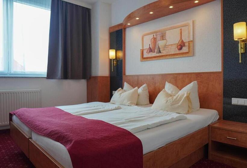 Номер Стандарт, Aara