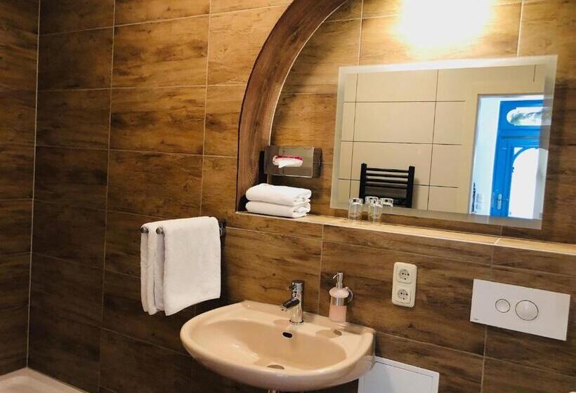 低层单卧公寓, Alter Ackerbuergerhof