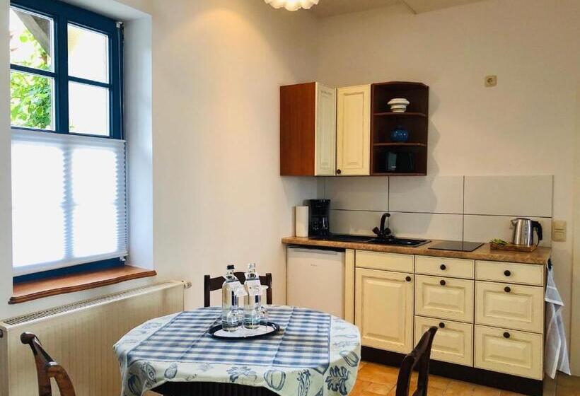 低层单卧公寓, Alter Ackerbuergerhof