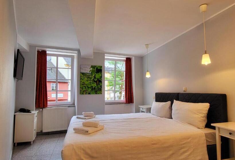 غرفة قياسية فردية, Am Markt