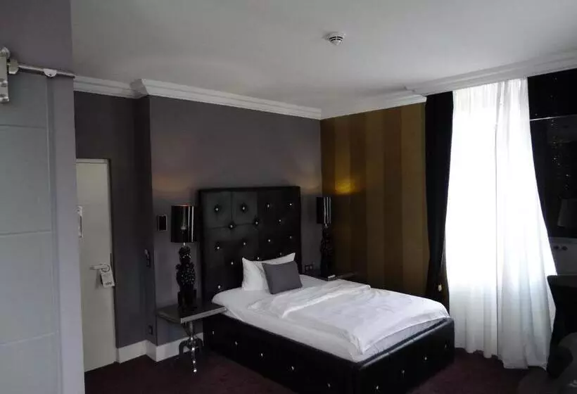 اتاق استاندارد یک نفره, Boutique Hotel Georges