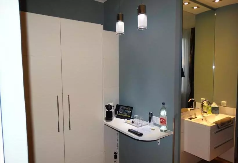 اتاق استاندارد یک نفره, Boutique Hotel Georges