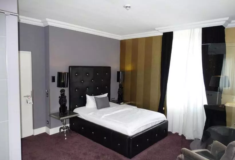 اتاق استاندارد یک نفره, Boutique Hotel Georges