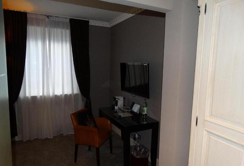 Номер Стандарт, Boutique Hotel Georges