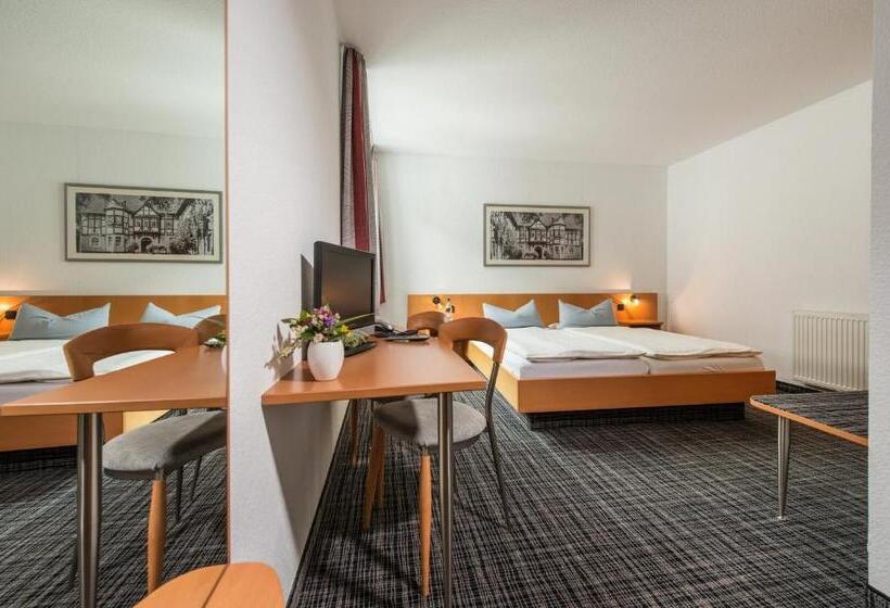 スタンダードルーム, City