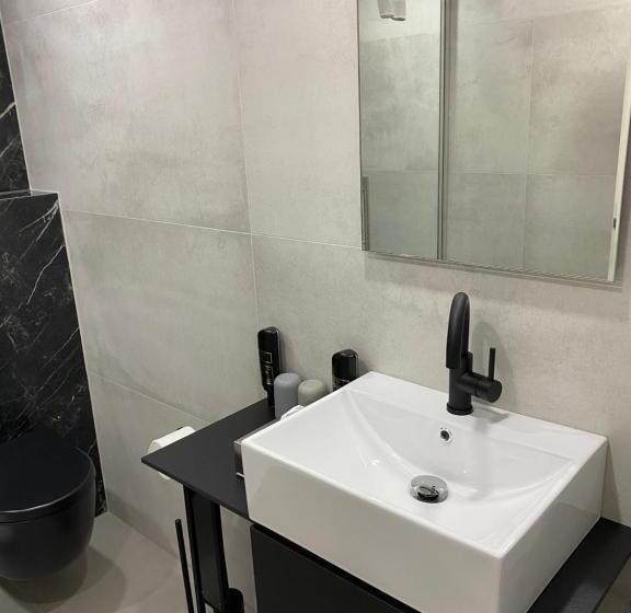 디럭스 룸 킹사이즈 침대, Das Kleine Land