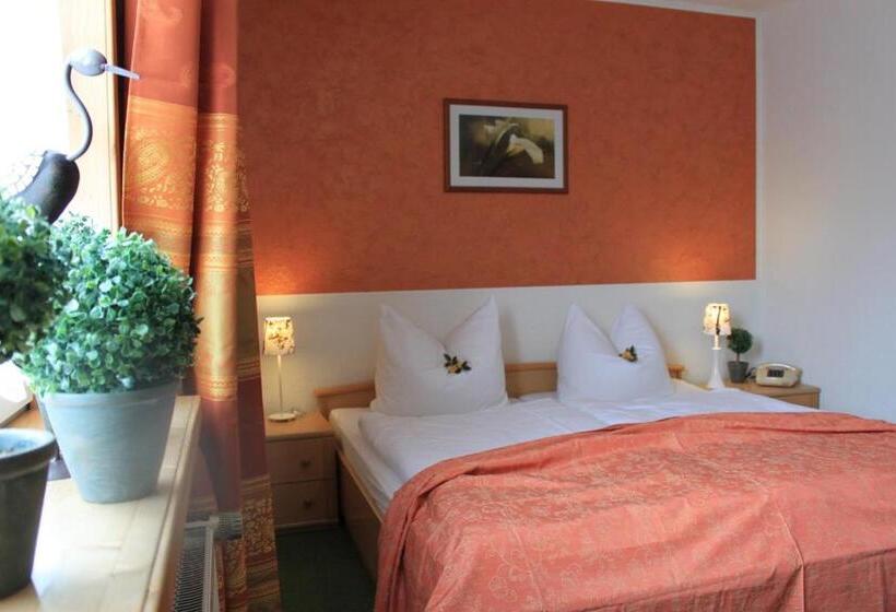 标准间, Grüner Baum