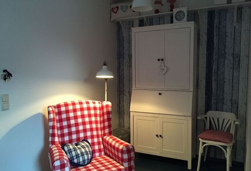 חדר קומפורט, Gut Merödgen