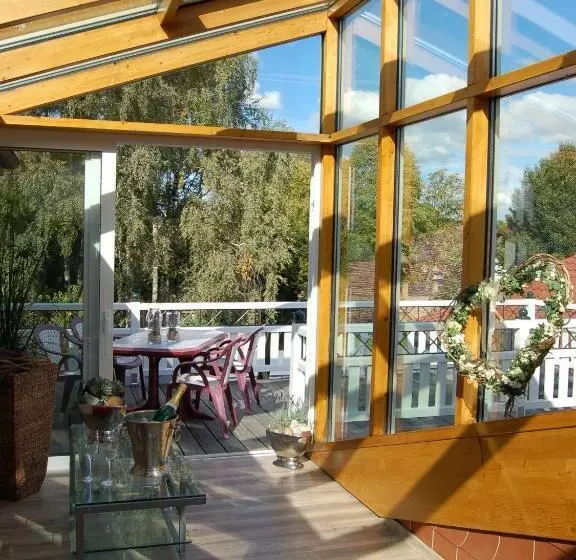 جناح عائلي, Landrestaurant Schnittker