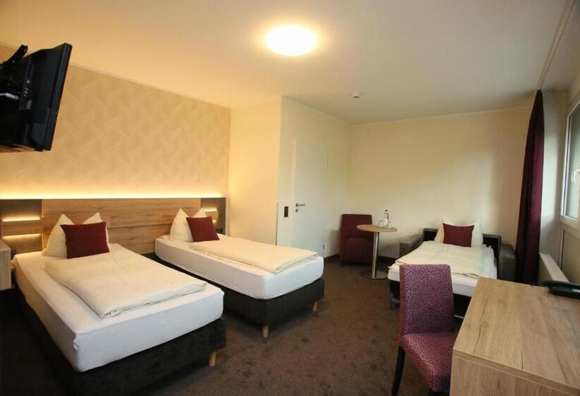 스탠다드 트리플 룸, Münchner Hof