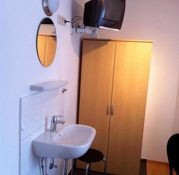 标准单人间, & Restaurant Jägerstuben