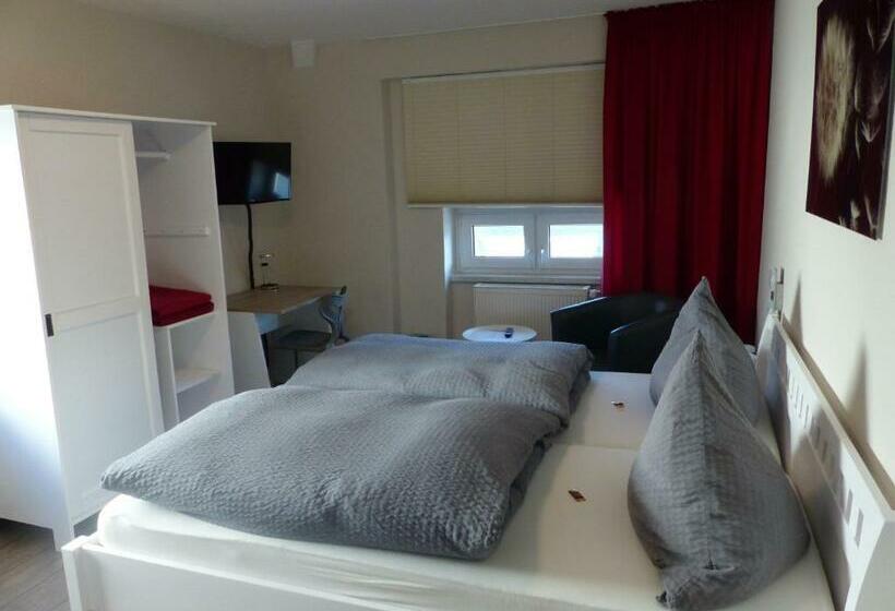 غرفة قياسية, Theile Garni