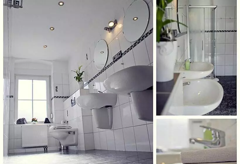 Standard Yhden Hengen Huone, Tilla S Hof