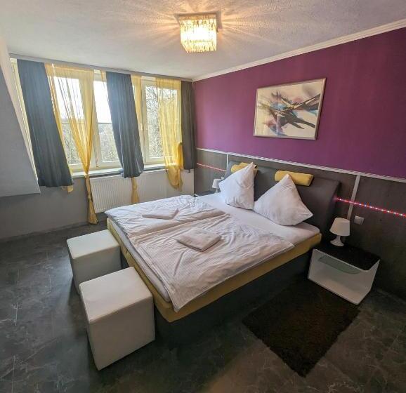 Люкс с гидромассажем, Eiserner Anton