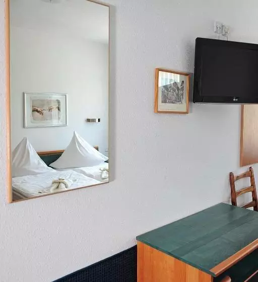スタンダードルーム, Landhotel Plauen   Gasthof Zwoschwitz