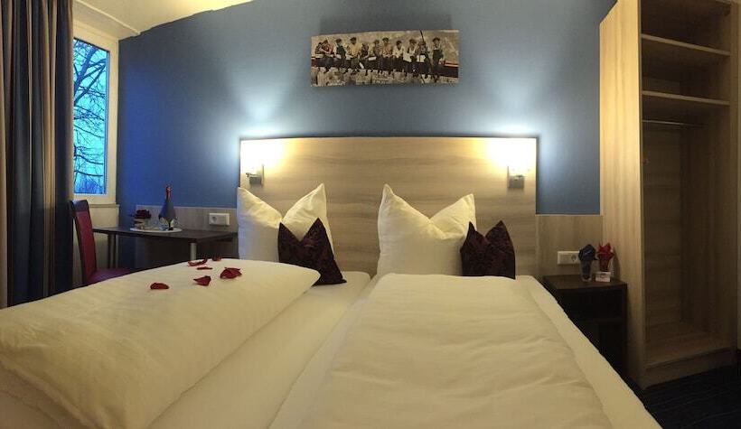 اتاق راحتی, Motel 44