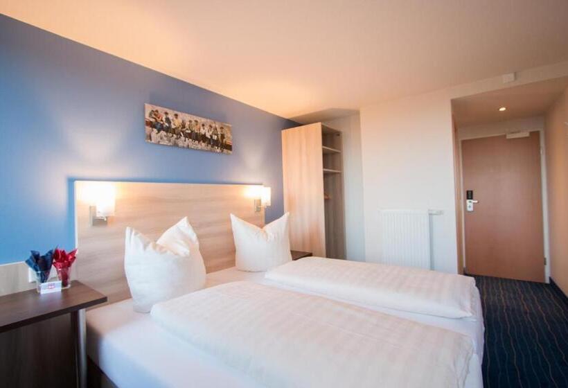 اتاق راحتی, Motel 44