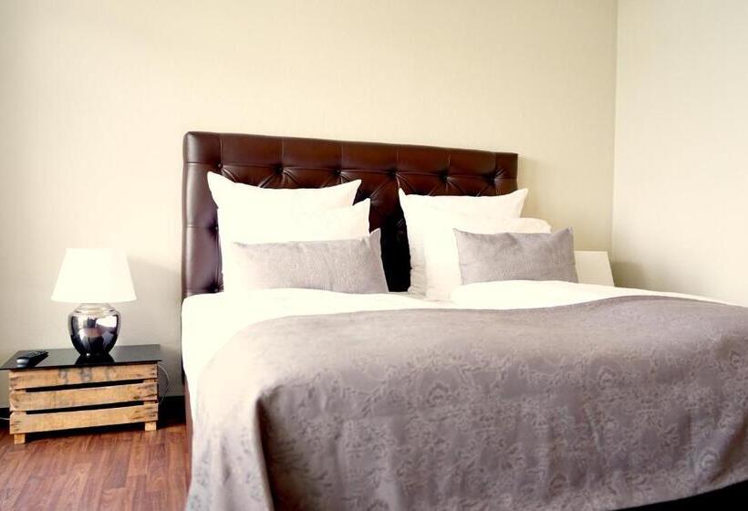 스탠다드 스튜디오, Rheinblick Apartments