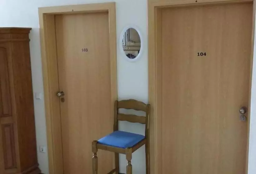 スタンダードトリプルルーム, Albergo Restaurante Da Franco