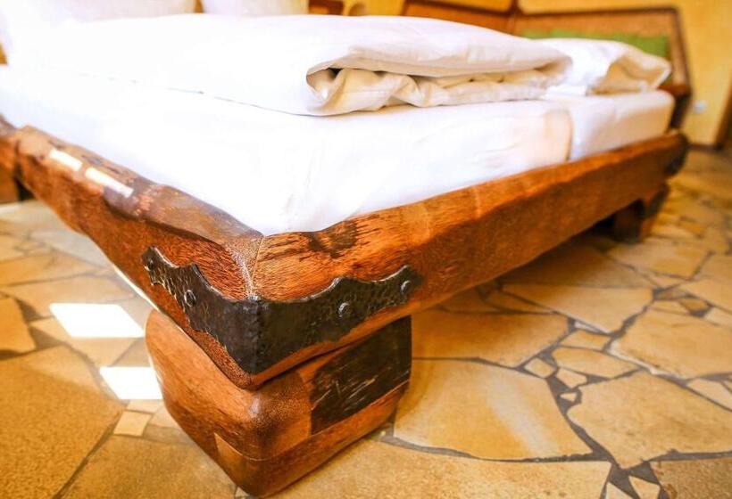 스탠다드 룸, Backstage