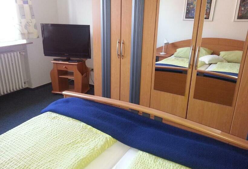 스탠다드 싱글 룸, Blaues Haus